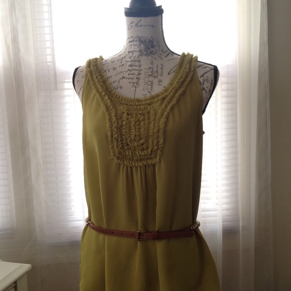 Anne Klein dressy sleeveless top. - Picture 4 of 5